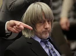 Video: USA piinajavanemate 17-aastane tütar tegi enne põgenemist salavideo,  mis oli abipalve