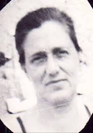 Five of the Cooper sisters, all born and bred Haslam st, daubhill. From L  to R. Alice Howcroft, Gladys Parkinson, Jenny Lee, Dorothy Baron, Madge Webb.  Possibly 1960s