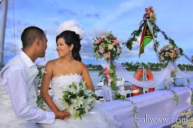 From historic ships to luxury yachts. Excellent Boat Wedding Decorations 21 Emasscraft Org