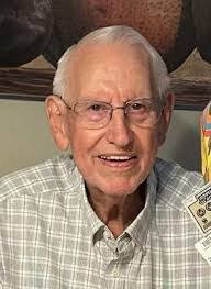 Marilyn Agnew's Instagram, Twitter & Facebook