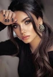 Alle frauen sehen wie normale frauen aus, russische frauen jedoch sehen aus wie göttinnen. Schone Frauen