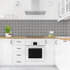 Gedreht ergeben ein in sich geschlossenes motiv.) farben: Kuchenruckwand Florale Fliesen Schwarz Weiss Grosse Hxb 50x50cm Material Smart