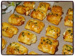 Feuilletes Aperitifs Au Chorizo Et Saint Moret Food Food And Drink Christmas Cooking
