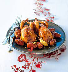 Voilà une recette tout à fait classique, un peu longue mais qui a le mérite d'être quasiment inratable ! Recette Cailles Aux Dattes A L Orientale Marie Claire