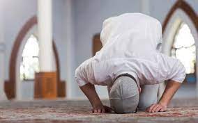 Hangi dualar ve sureler okunur? Sukur Namazi Nasil Kilinir Diyanet Kac Rekat Kadinlar Da Kilabilir Mi Internet Haber