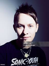 Kathy Mendonca's Instagram, Twitter & Facebook