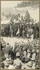 birinci dunya savasi sirasinda filistin de osmanli nin zaferi icin yerli halk ve askerler dua ediyor birinci dunya savasi tarih dunya savasi