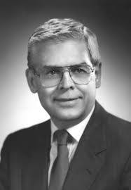 Douglas Mckenzie's Instagram, Twitter & Facebook