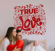 The player controls a college student looking for his true love. Origineller Aufkleber True Love Wandspruch Tenstickers