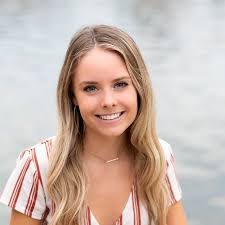 Charlotte Franz's Instagram, Twitter & Facebook