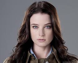 Die serie continuum handelt von der aus dem jahr 2077 stammenden polizistin kiera cameron (rachel nichols). Rachel Nichols Continuum Wallpapers Desktop Background