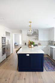 To give you some ideas for your kitchen design, we've brought together 17 great design ideas, featuring white, to get you started. Beautiful Kitchen Inspiration Kitchen Kitchendesign Kitcheninspo Kitchenremodel Kitchenideas White Kitchen Design Home Kitchens Kitchen Remodel