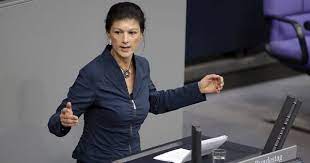 Erfahren sie news und wissenswertes zum thema sahra wagenknecht. Linke Queer Forderung Wagenknecht Soll Bucheinnahmen Spenden Queer De