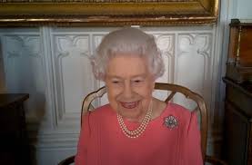 The queen tours royal queen elizabeth ll opens parliament, setting out the government's plans. Queen Elizabeth Ii Coronavirus Impfung Tat Uberhaupt Nicht Weh Panorama Stuttgarter Zeitung