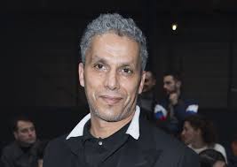 Attiré très tôt par le métier d'acteur, il intègre le conservatoire régional de grenoble et le. Sami Bouajila La Biographie De Sami Bouajila Avec Gala Fr