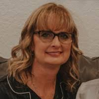 Mindy Ballard's Instagram, Twitter & Facebook