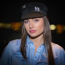 Illuminated Style in NYC Travis Keyes, Harlowe Ambassador of Light, and the  eye behind Travis W Keyes Photography, I'm proud to present our latest NYC  Club Style Harlowe Spotlight. She's not just