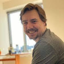 Fernando Horner's Instagram, Twitter & Facebook