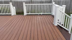 A pioneer in the decking industry, trex was one of the first brands to create a composite board that looked more like real wood than plastic. Trex Transcends Tiki Torch Lava Rock Terrasse New York Von Stellar Decks Houzz