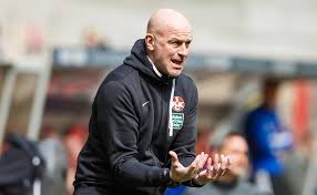 Antwerpen ist immerhin ein ehemaliger profi mit über 200 spielen in der regionalliga, bzw. Analyse Marco Antwerpen Der Richtige Trainer Am Richtigen Ort Treffpunkt Betze