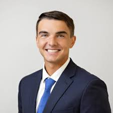 I am happy to announce I graduated with honors from Montana State  University with a B.S. in Business Marketing and a minor in  Entrepreneurship and Small Business Management in December. I am