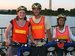 Monuments Night Bike Tour Washington Monument Tours Bike And Roll Dc Bike Tour Night Biking Bike