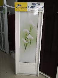 Menjual pintu kamar mandi / toilet / wc aluminium ukuran custom sesuai permintaan. Spesifikasi Dan Harga Pintu Kamar Mandi Aluminium Yang Awet Godean Web Id