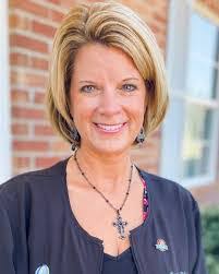 Tonia Trotter's Instagram, Twitter & Facebook