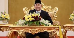 Check spelling or type a new query. Malaysia S Former King Regrets Giving Up Throne To Marry Russian Beauty Queen Slams Her For Spreading Lies On Social Media Meaww