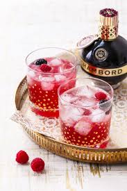 Black Raspberry Shrub Cocktail Love And Olive Oil Recipe Fruity Cocktails Fruity Cocktail Recipes Cocktails