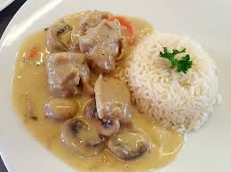 Servir avec de bonnes pâtes fraîches ou du riz blanc. Blanquette De Veau A L Ancienne Les Recettes De Virginie