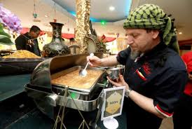 Toskan beras dan masukkan ke dalam periuk nasi bersama air rebusan ayam. Resepi Nasi Kabsah Chef Ammar