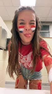 Harley Beal's Instagram, Twitter & Facebook