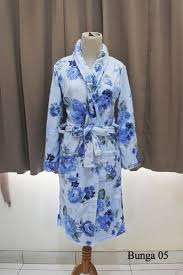 Handuk kimono untuk dewasa dan anak, terdapat berbagai macam warna dan motif. Jual Baju Handuk Hotel Handuk Kimono Handuk Karakter Handuk Mandi Tebal Di Lapak Ismatokoonline Bukalapak