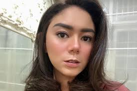 Thalita latief punya permintaan yang sederhana untuk dennis lyla. Thalita Latief Kena Tumor Tiroid Antara News