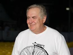 Народный артист российской федерации (2001). Yurij Stoyanov V Bolnice Ekspress Gazeta