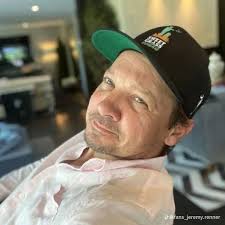 If you were given an opportunity to meet me what will you do first when you  see me Feel free to message me 💗🌼🌹 Love ❤️ you all