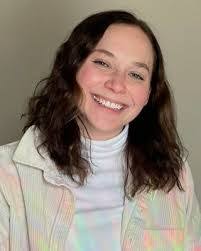 Casey Wallace's Instagram, Twitter & Facebook