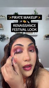 Halowwen Makeup with A Pirate Outfit