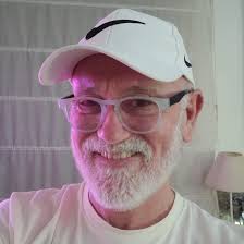 Budín de naranja! El más rico, súper fácil y económico! Ingredientes:  Budín: 2 huevos 150 g de azúcar 100 cc de aceite 50 de leche Ralladura y  jugo de una naranja 250