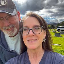 Did anyone receive an Amazon package at 1013 Kelly Blvd that was not theirs?