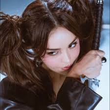 valkyrae closet (@valkyraecloset)