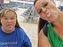 Rhonda Pope's Instagram, Twitter & Facebook