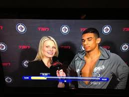 A winnipeg woman is putting her own spin on evander kane's controversial photo of him doing pushups with bundles of money on his back, in the hopes that the jets forward will flex some charity muscle. Evander Kane Partying High Action Hockey