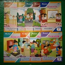 Misalnya dari tidak bisa menjadi bisa, dari tidak mengerti menjadi mengerti. Buku Lembar Kerja Siswa Lks K 13 Tema 1 9 Untuk Sd Mi Kelas 5 Shopee Indonesia