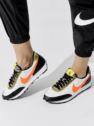 W Nike Daybreak Qs In Black Total Orange Dynamic Yellow White By Nike From Carbon38 Nike Shoes Women Womens Sneakers Nike