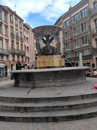 Vous cherchez le chemin de la rue à ? Place De La Trinite Toulouse Aktuelle 2021 Lohnt Es Sich Mit Fotos Tripadvisor