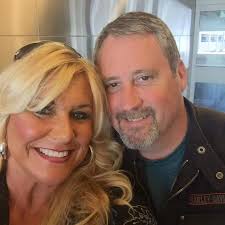 Creamy Cajun Corn and Crawfish Chowder 🦞🌽 INGREDIENTS : ◻ 1 stick (8  tbsp) butter or margarine ◻ 2 tbsp flour ◻ 1 onion, chopped ◻ 1–2 lbs  peeled crawfish tails (or