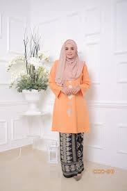 Hajuwa online boutique presents you the modern, modest and exclusive garments to all of beautiful women out there. Baju Kurung Pahang Courtois Ccc90 A Saeeda Collections