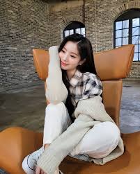 Pin Oleh Aryanii Seokjin Di Dahyun Di 2020